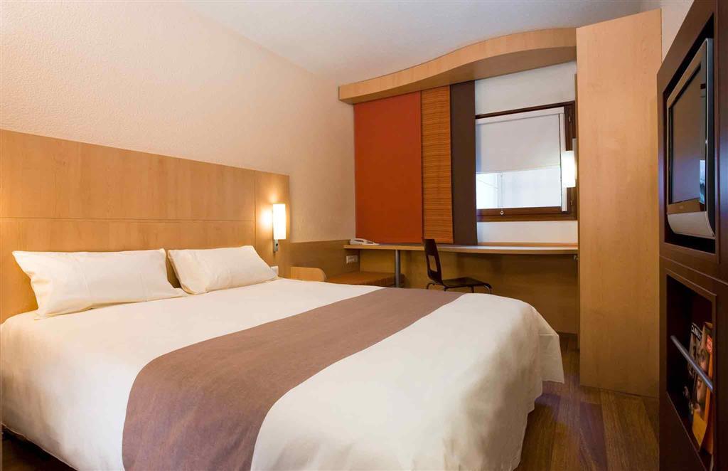 Ibis Cannes Plage La Bocca Bagian luar foto