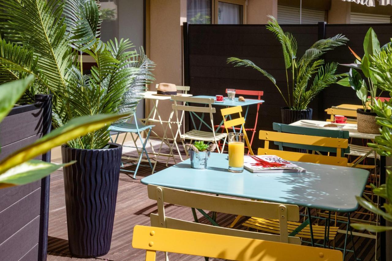 Ibis Cannes Plage La Bocca Bagian luar foto
