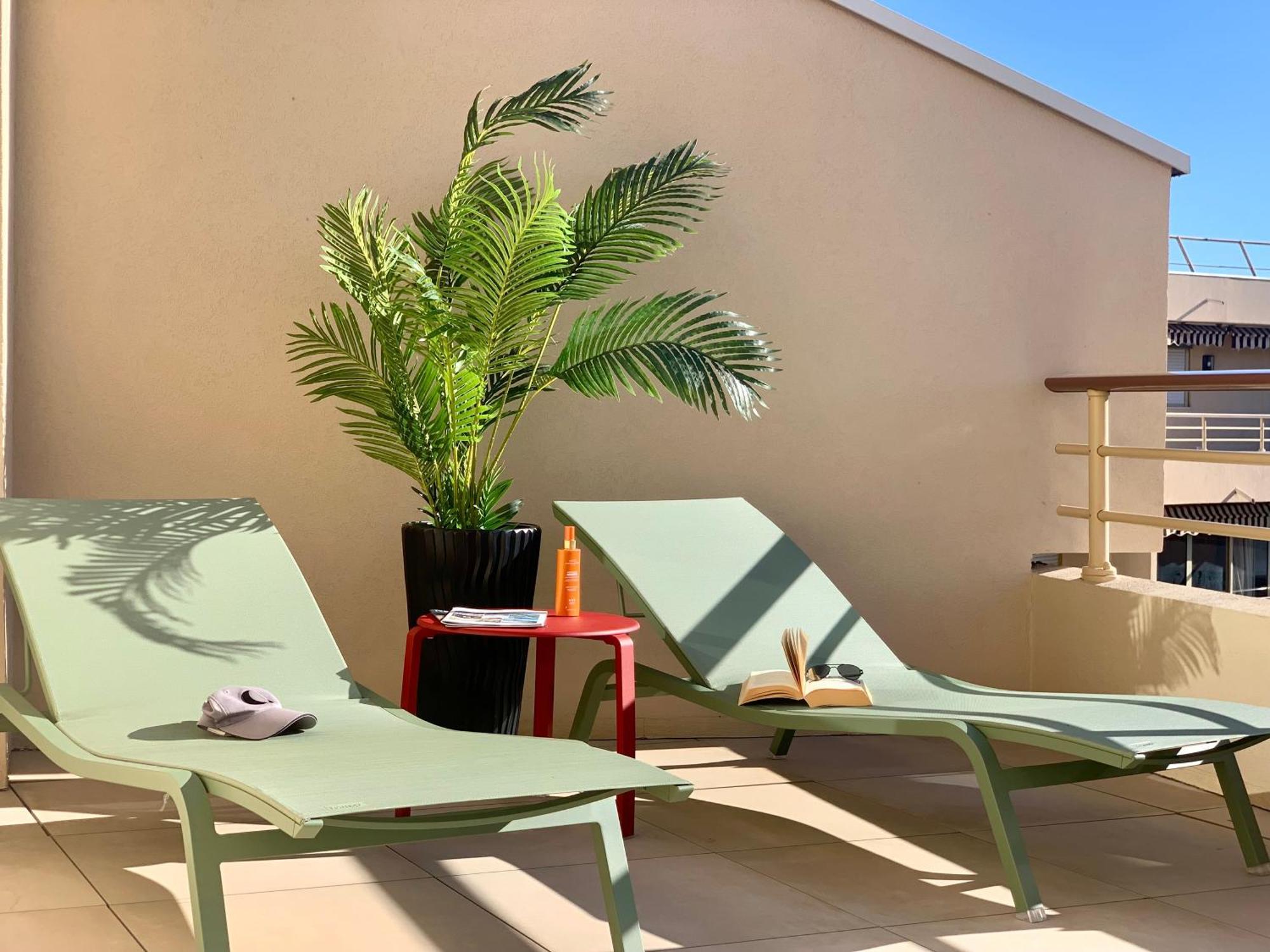 Ibis Cannes Plage La Bocca Bagian luar foto